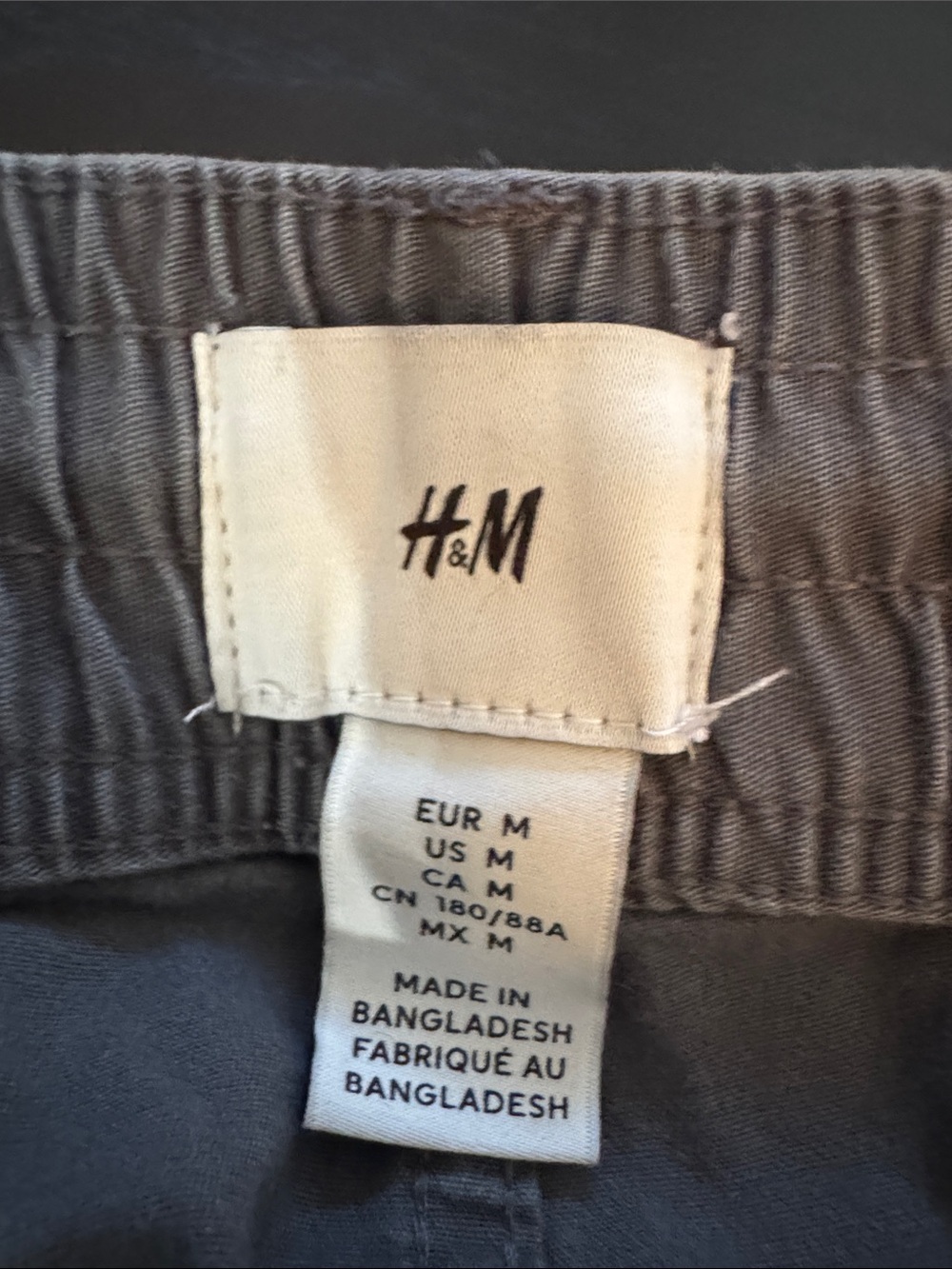 Men's Dark Gray Slim Fit Cargo Jogger Pants size Medium - Picture 3 of 4